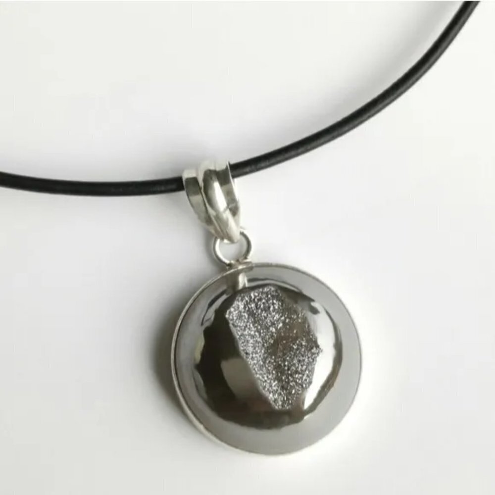 Modernist sterling silver druzy quartz pendant necklace 🆕